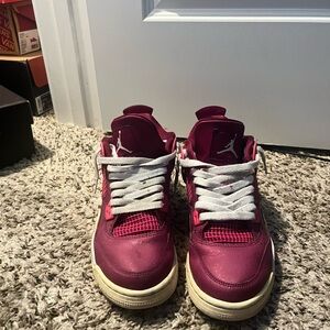 Jordan 4 ‘For The Love Of The Game’  Size (7y) kids
